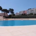 Appartement T3 Avec Terrasse, Piscine, Tennis Et Parking Privé à 100m De La - Fr-1-607-1 *