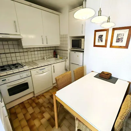 T3 Pour 6 Pers, Terrasse, Proche - Fr-1-607-1