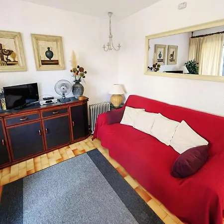 Apartment T3 Avec Terrasse, Piscine, Tennis Et Parking Prive A 100m De La - Fr-1-607-1 Agde