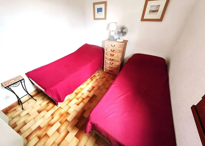 T3 Pour 6 Pers, Terrasse, Proche - Fr-1-607-1 * Agde