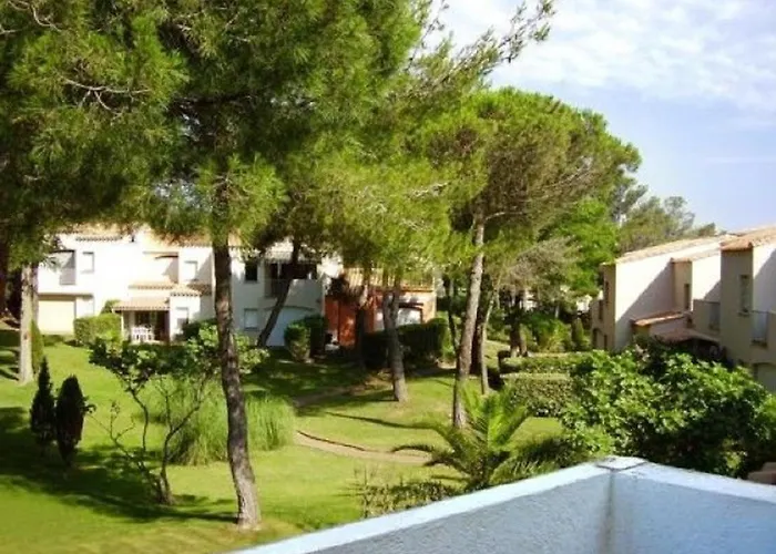 T3 Pour 6 Pers, Terrasse, Proche - Fr-1-607-1